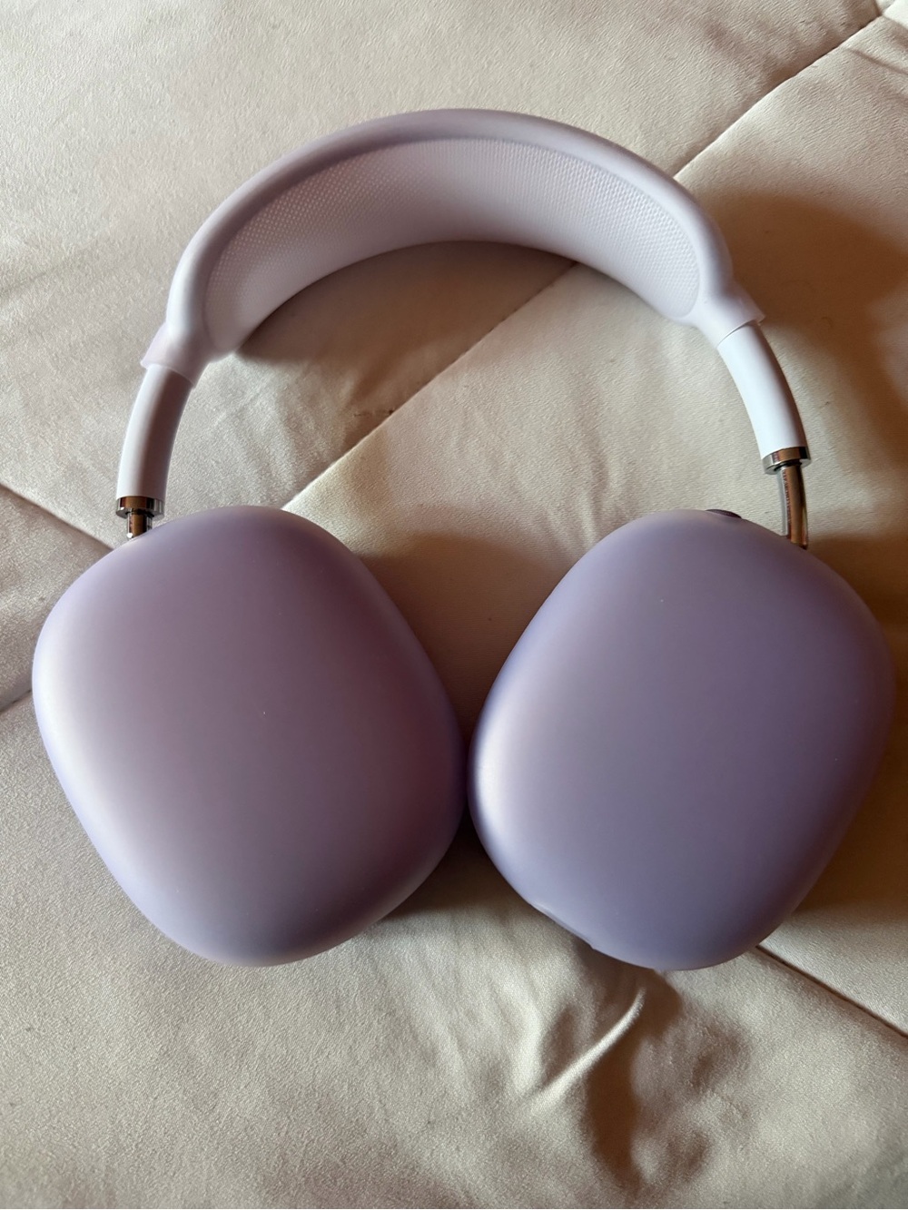 Apple Airpod Max in Purple 2nd Gen